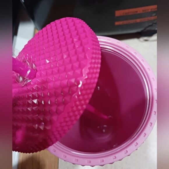 Tik Tok  Viral Hello Kitty Pink Studded Tumbler Cup - Picture 2 of 6